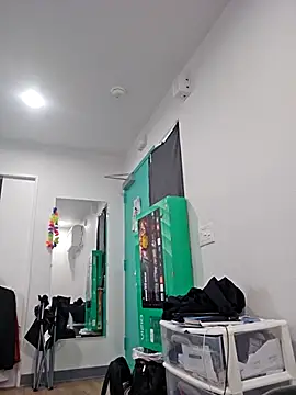 Iliketocooksquirt25 online show from 11-24-25, 11:04