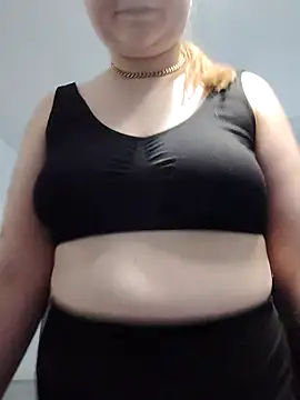 Kiarassecrets online show from 03-30-26, 05:47