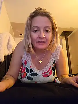 Snapshot of lady_charlyne chatting on 12-09-24, 11:04 lady charlyne online show from 12-09-24, 11:04