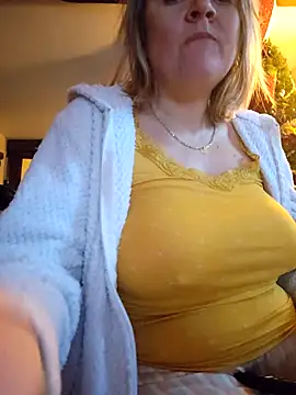 Snapshot of lady_charlyne chatting on 12-10-24, 07:58 lady charlyne online show from 12-10-24, 07:58