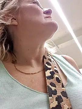 Snapshot of lady_charlyne chatting on 01-14-25, 03:04 lady charlyne online show from 01-14-25, 03:04