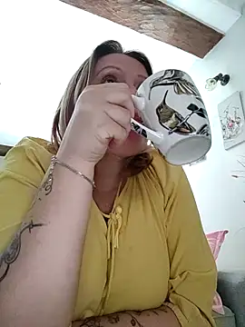 Snapshot of lady_charlyne chatting on 10-02-25, 11:39 lady charlyne online show from 10-02-25, 11:39