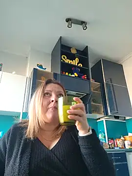 lady charlyne online show from 01-06-26, 09:46