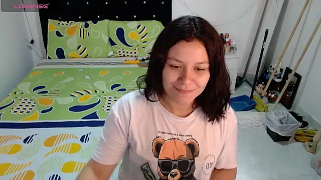 Snapshot of soniafuckboobs chatting on 05-25-26, 12:22 soniafuckboobs online show from 05-25-26, 12:22