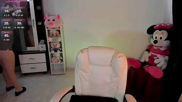 chloejones   online show from 02-12-25, 09:11