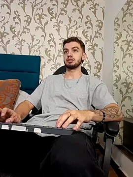 Michael magno online show from 04-07-26, 04:18