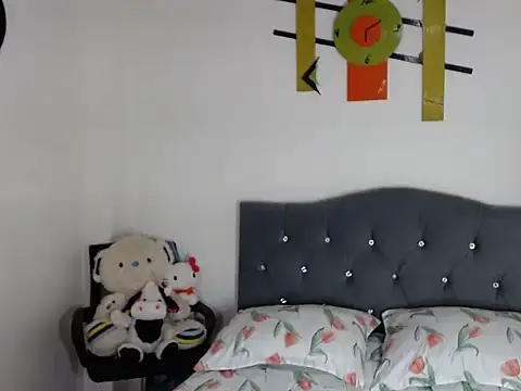 Chantal hott online show from 03-24-26, 07:19