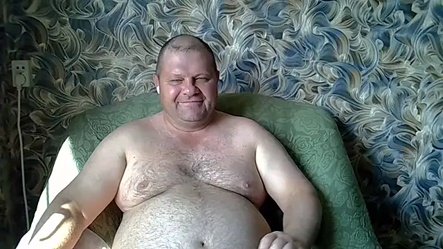 Snapshot of Nilola6 chatting on 05-20-26, 02:40 Nilola6 online show from 05-20-26, 02:40