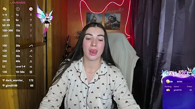 Snapshot of Fiery_Brunette_ chatting on 12-22-24, 09:31 Fiery Brunette online show from 12-22-24, 09:31