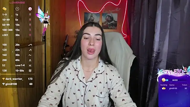 Snapshot of Fiery_Brunette_ chatting on 12-31-24, 05:55 Fiery Brunette online show from 12-31-24, 05:55