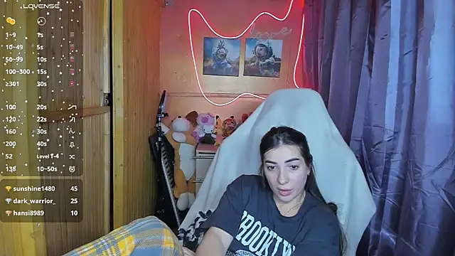 Snapshot of Fiery_Brunette_ chatting on 02-22-25, 07:34 Fiery Brunette online show from 02-22-25, 07:34