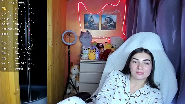 Snapshot of Fiery_Brunette_ chatting on 09-20-25, 05:47 Fiery Brunette online show from 09-20-25, 05:47