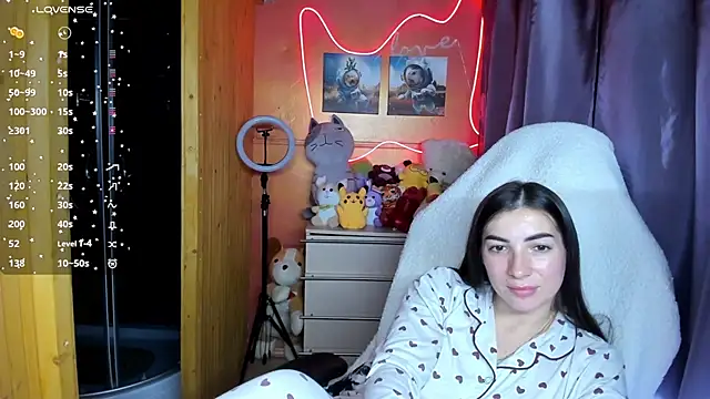 Snapshot of Fiery_Brunette_ chatting on 09-29-25, 05:51 Fiery Brunette online show from 09-29-25, 05:51