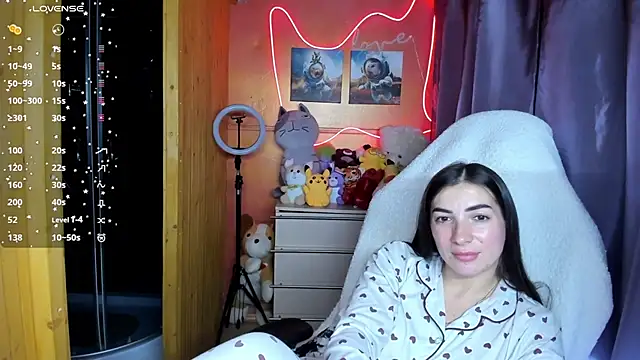 Snapshot of Fiery_Brunette_ chatting on 09-30-25, 07:13 Fiery Brunette online show from 09-30-25, 07:13