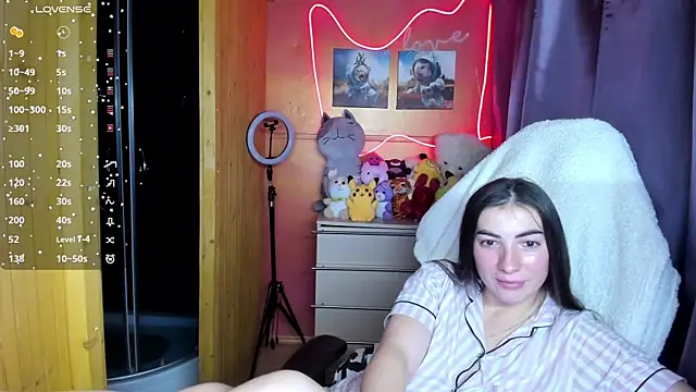 Snapshot of Fiery_Brunette_ chatting on 11-03-25, 04:19 Fiery Brunette online show from 11-03-25, 04:19