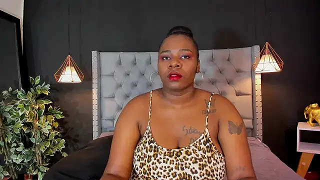 Snapshot of Tammy__vega_ chatting on 12-23-24, 04:01 Tammy vega online show from 12-23-24, 04:01