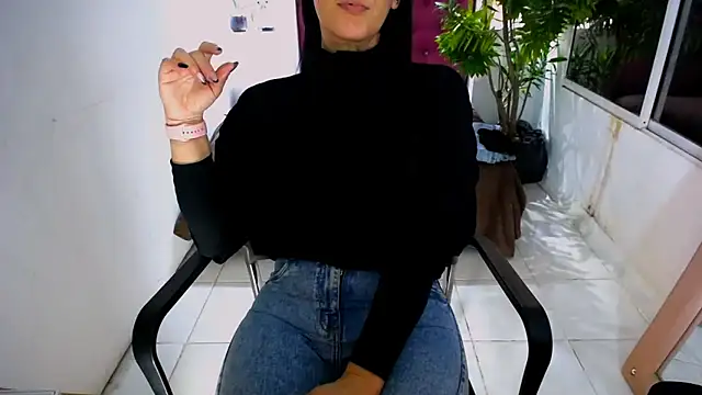 BitterMomXxx online show from 09-25-25, 12:53