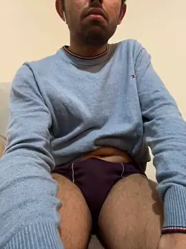 Snapshot of rhuh3991 chatting on 01-14-25, 04:29 rhuh3991 online show from 01-14-25, 04:29