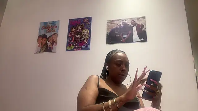 Snapshot of ChocolateCakeQueen chatting on 05-23-26, 01:22 ChocolateCakeQueen online show from 05-23-26, 01:22