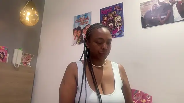 Snapshot of ChocolateCakeQueen chatting on 05-28-26, 01:25 ChocolateCakeQueen online show from 05-28-26, 01:25