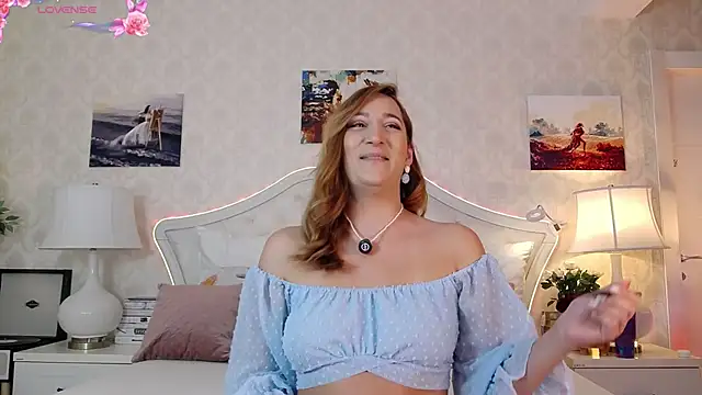 Snapshot of IreneHope chatting on 05-26-26, 08:54 IreneHope online show from 05-26-26, 08:54