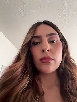 HazzelGray online show from 02-04-26, 03:51