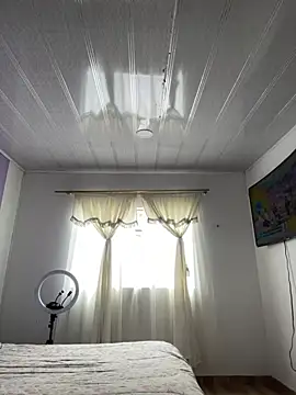 hannahb-e online show from 02-12-25, 03:49