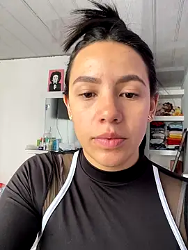 hannahb-e online show from 09-08-25, 02:38