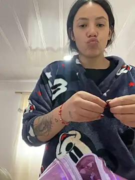 hannahb-e online show from 10-14-25, 06:09