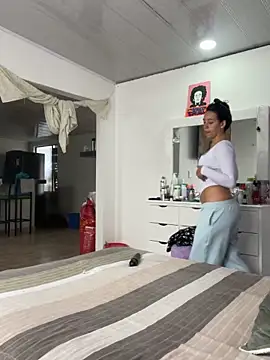 hannahb-e online show from 10-20-25, 03:45