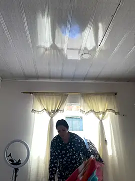 hannahb-e online show from 01-11-26, 01:16