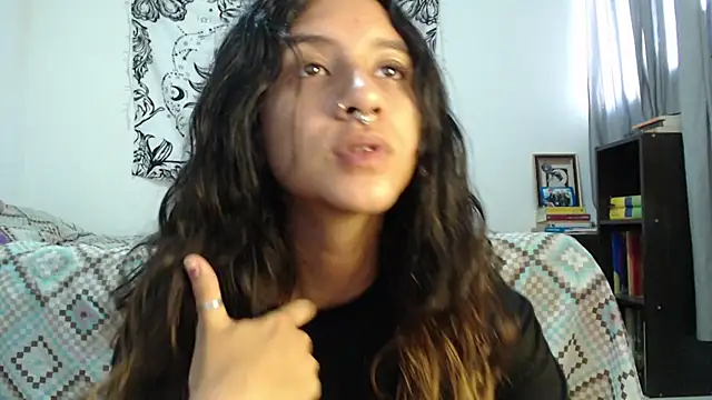 Snapshot of AlinaWoolf_ chatting on 12-10-24, 01:44 AlinaWoolf  online show from 12-10-24, 01:44