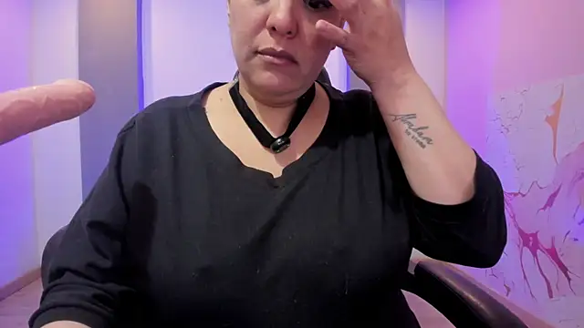 Snapshot of Sammy_owens_ chatting on 06-18-26, 12:20 Sammy owens online show from 06-18-26, 12:20
