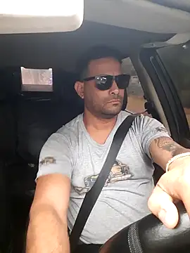 hecwil8 online show from 11-04-25, 11:42