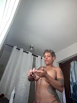 CeceilaMoon online show from 04-15-26, 07:10