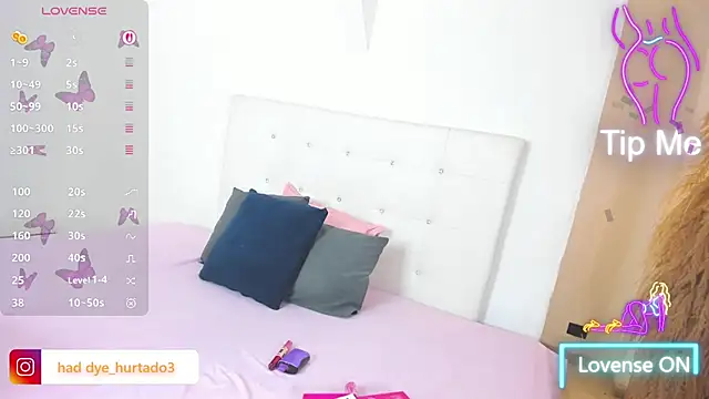 Snapshot of shenielxx chatting on 03-24-26, 03:28 shenielxx online show from 03-24-26, 03:28