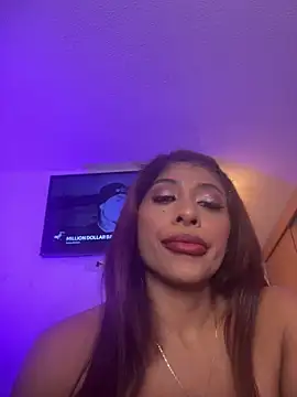 Snapshot of canela_10 chatting on 06-15-26, 12:02 canela 10 online show from 06-15-26, 12:02