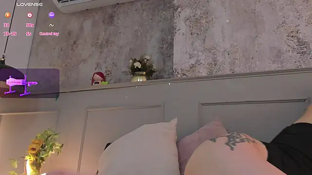 Tifany wow online show from 03-07-25, 08:44