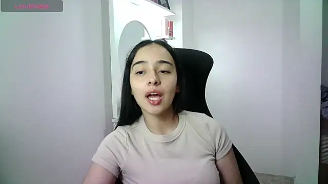 Snapshot of aineangeel chatting on 06-15-26, 12:13 aineangeel online show from 06-15-26, 12:13