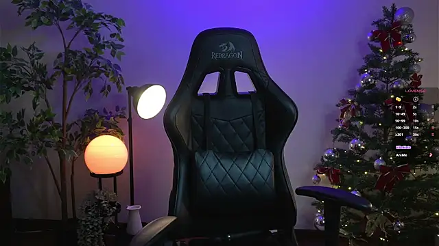 Snapshot of SrLuis18 chatting on 12-22-24, 02:39 SrLuis18 online show from 12-22-24, 02:39