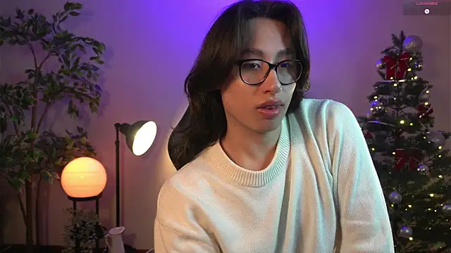 Snapshot of SrLuis18 chatting on 01-07-25, 10:19 SrLuis18 online show from 01-07-25, 10:19