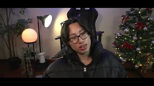 Snapshot of SrLuis18 chatting on 01-17-25, 03:34 SrLuis18 online show from 01-17-25, 03:34