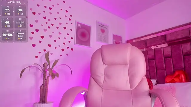 Snapshot of Celestecute_ chatting on 03-07-25, 06:13 Celestecute online show from 03-07-25, 06:13
