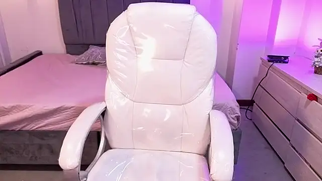 iam sofiia online show from 02-15-26, 08:16