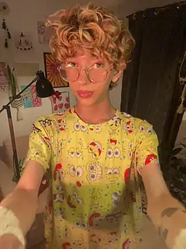 lyamthommpson online show from 02-10-26, 03:54