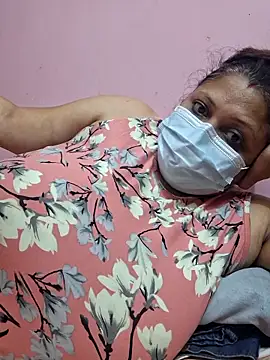 Snapshot of kunjan789 chatting on 10-28-25, 02:37 kunjan789 online show from 10-28-25, 02:37