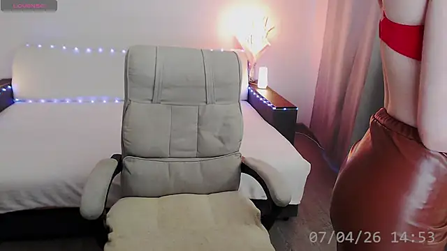 Kira Winner online show from 04-07-26, 11:54