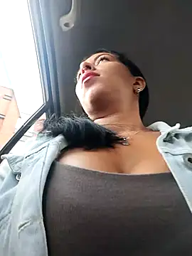 Emily Wane online show from 11-30-25, 04:22