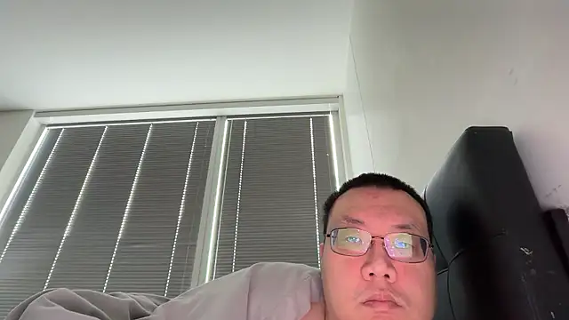 Snapshot of slaveasianboy chatting on 05-07-26, 07:19 slaveasianboy online show from 05-07-26, 07:19