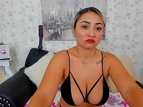 milf bigass  online show from 02-02-26, 12:37